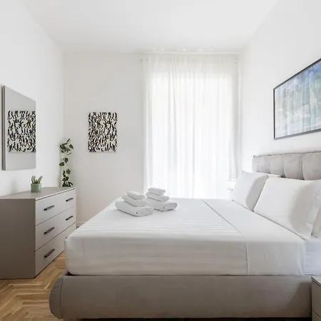 Hostly-the Montebello Suite-near Trevi Appartement
