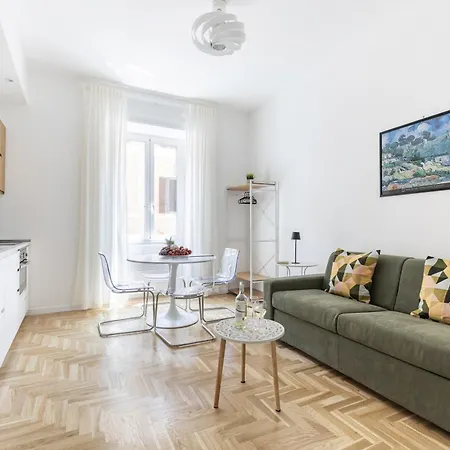 Appartement Hostly-the Montebello Suite-near Trevi *