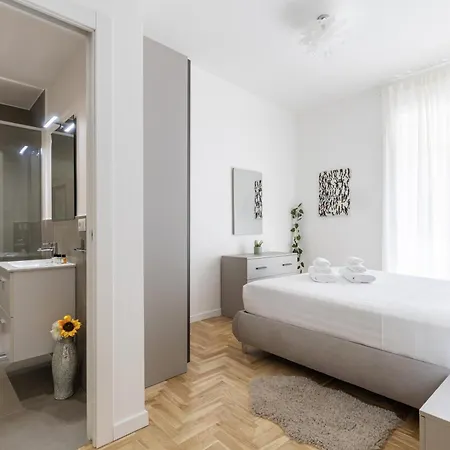 Hostly-the Montebello Suite-near Trevi روما